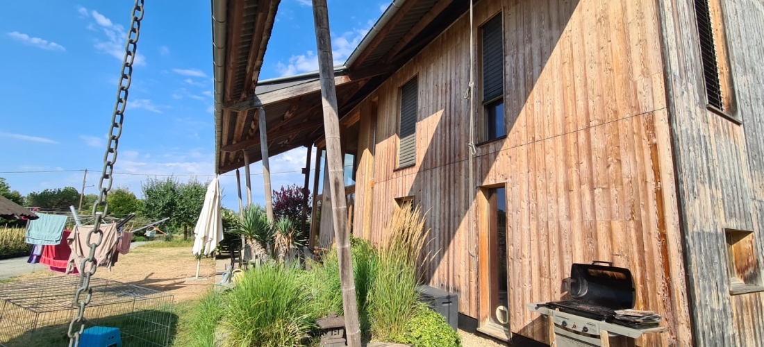 Rénovation des façades en bois d’une maison d’architecte à Jouxtens-Mézery ( Lausanne )