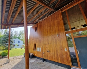 Rénovation des façades en bois d’une maison d’architecte à Jouxtens-Mézery ( Lausanne )