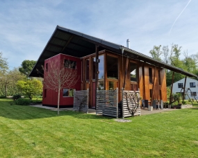Rénovation des façades en bois d’une maison d’architecte à Jouxtens-Mézery ( Lausanne )